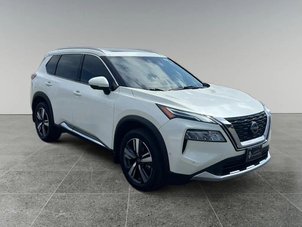 2023 Nissan Rogue Platinum — photo 1 of 13