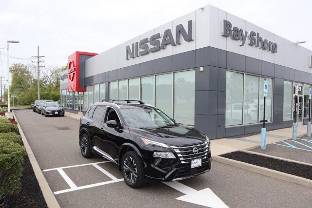 2025 Nissan Rogue Platinum