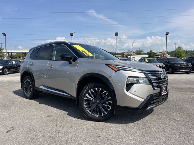 2025 Nissan Rogue Platinum