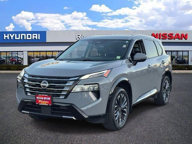 2024 Nissan Rogue Platinum — photo 1 of 13