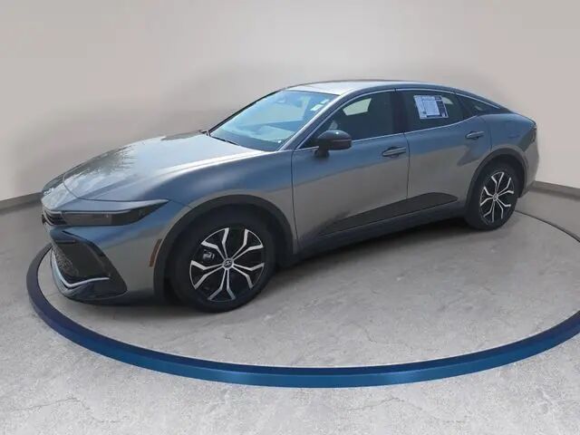 2026 Toyota Crown XLE — photo 1 of 13
