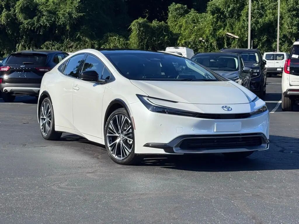 2024 Toyota Prius Limited — photo 1 of 13