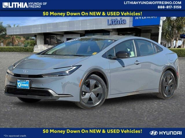 2023 Toyota Prius LE