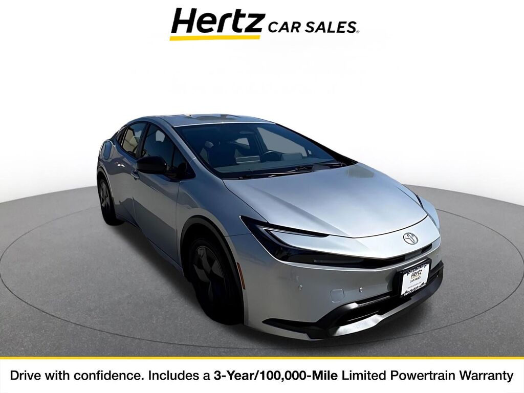 2024 Toyota Prius LE — photo 1 of 1