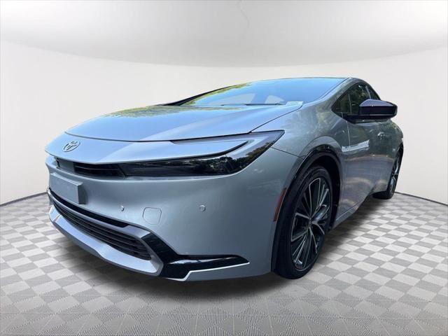 2025 Toyota Prius Limited — photo 1 of 13