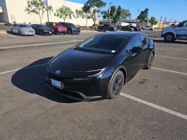 2023 Toyota Prius LE