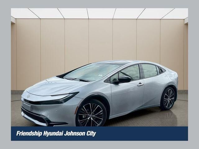 2024 Toyota Prius XLE
