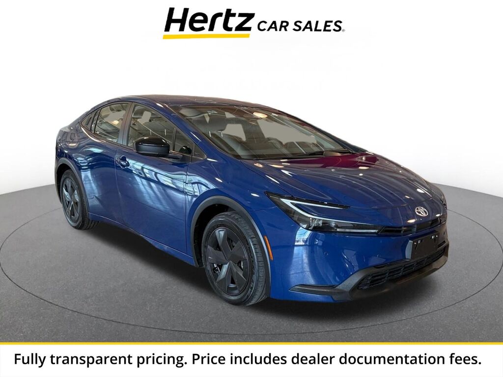 2025 Toyota Prius LE — photo 1 of 1