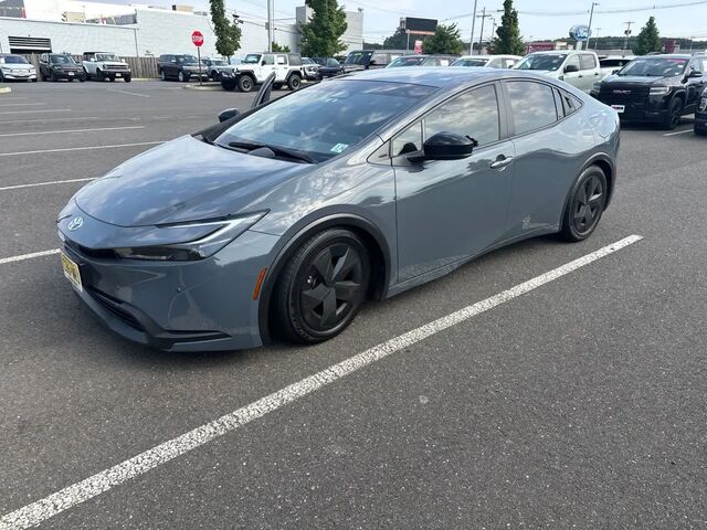 2023 Toyota Prius LE