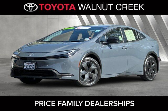 2026 Toyota Prius LE