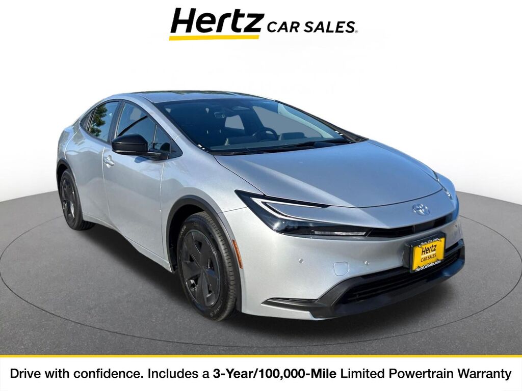2024 Toyota Prius LE — photo 1 of 1