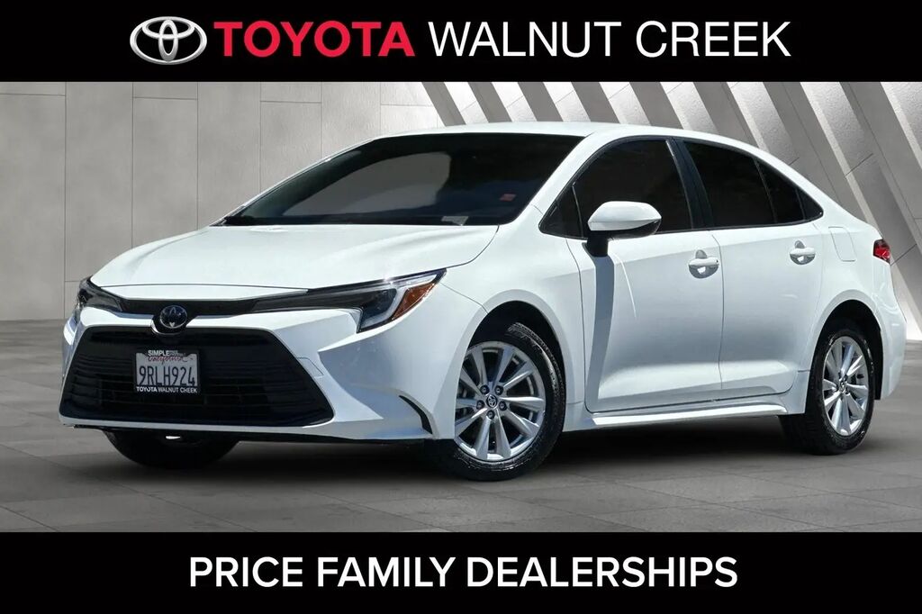 2025 Toyota Corolla Hybrid LE