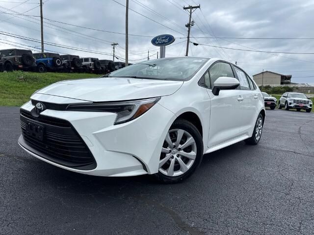 2026 Toyota Corolla Hybrid LE — photo 1 of 1