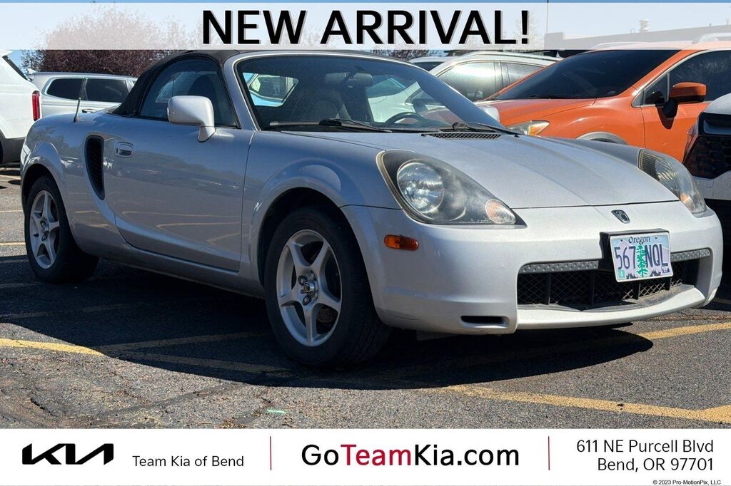 2001 Toyota MR2 Spyder Base — photo 1 of 4