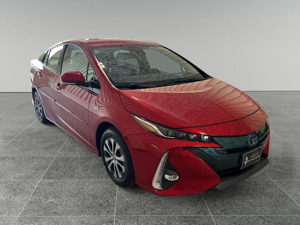 2020 Toyota Prius Prime Limited — photo 1 of 13