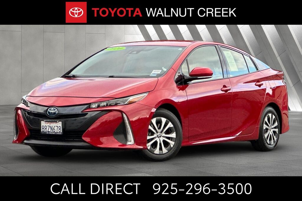 2020 Toyota Prius Prime LE — photo 1 of 10