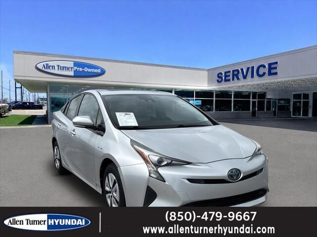 2018 Toyota Prius Four — photo 1 of 13