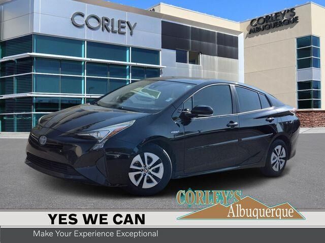 2017 Toyota Prius Three — photo 1 of 13
