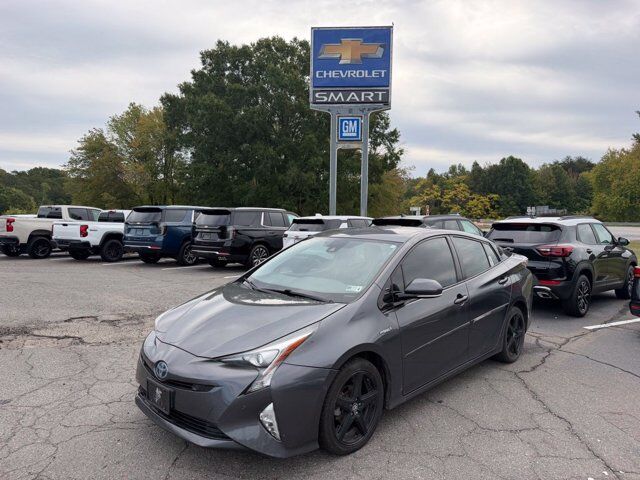 2018 Toyota Prius Four Touring