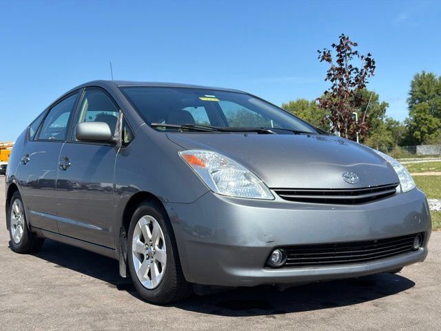 2005 Toyota Prius Base — photo 1 of 1