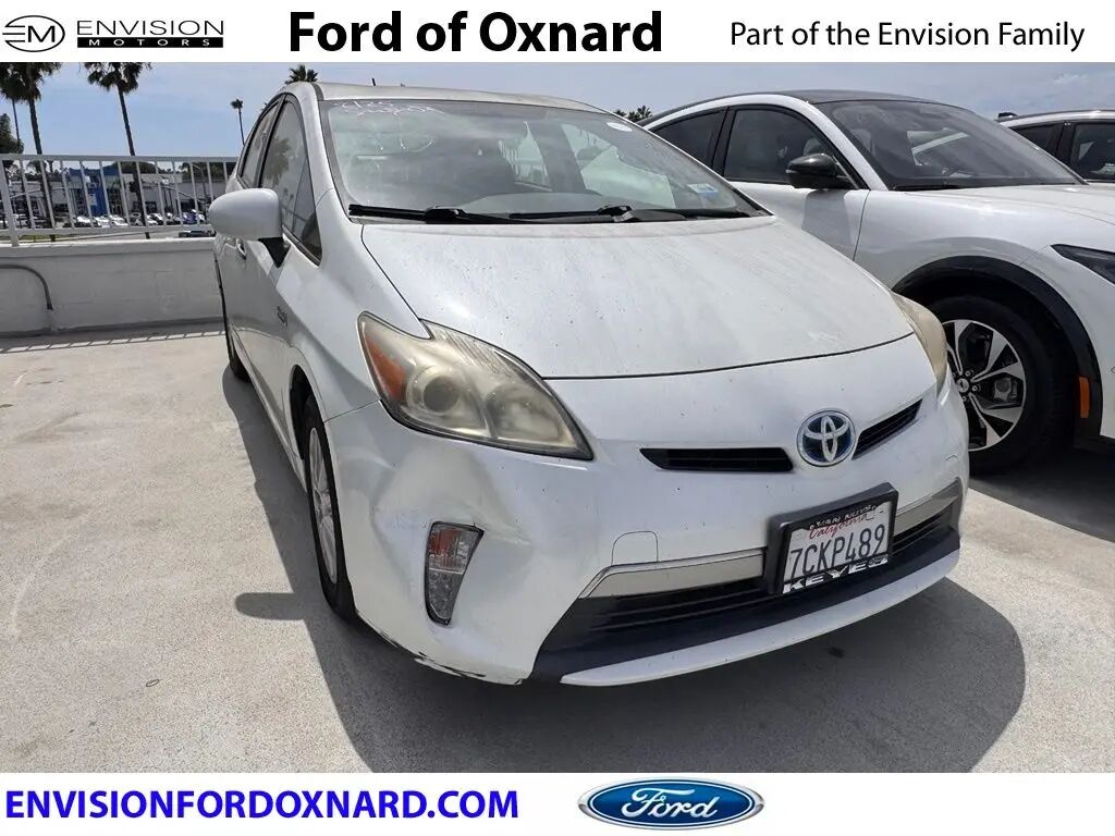 2013 Toyota Prius Plug-in Hybrid Base — photo 1 of 3