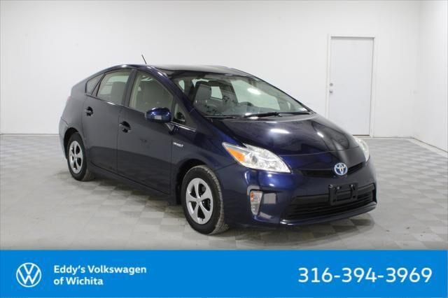 2015 Toyota Prius Three — photo 1 of 13