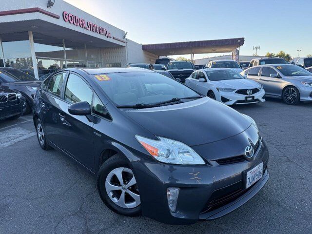 2013 Toyota Prius Two 4dr Hatchback