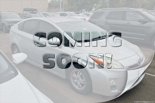2010 Toyota Prius III