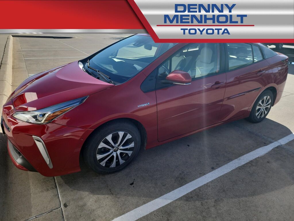 2021 Toyota Prius LE AWD-e — photo 1 of 4