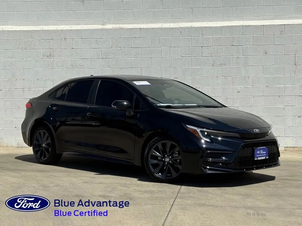 2026 Toyota Corolla SE — photo 1 of 12