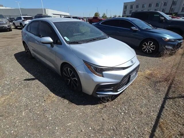 2020 Toyota Corolla SE — photo 1 of 5