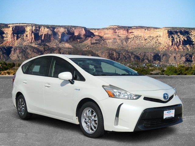 2017 Toyota Prius v Three