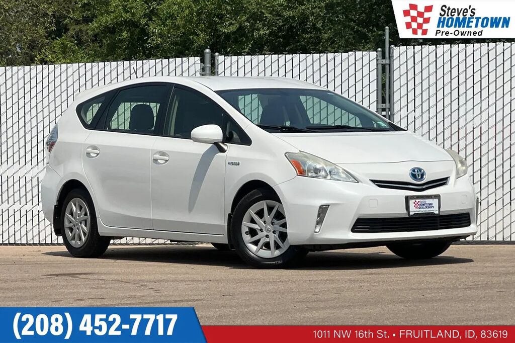 2013 Toyota Prius v Two