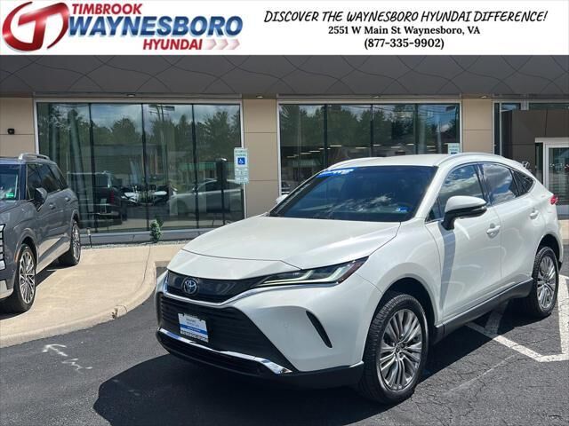 2022 Toyota Venza XLE