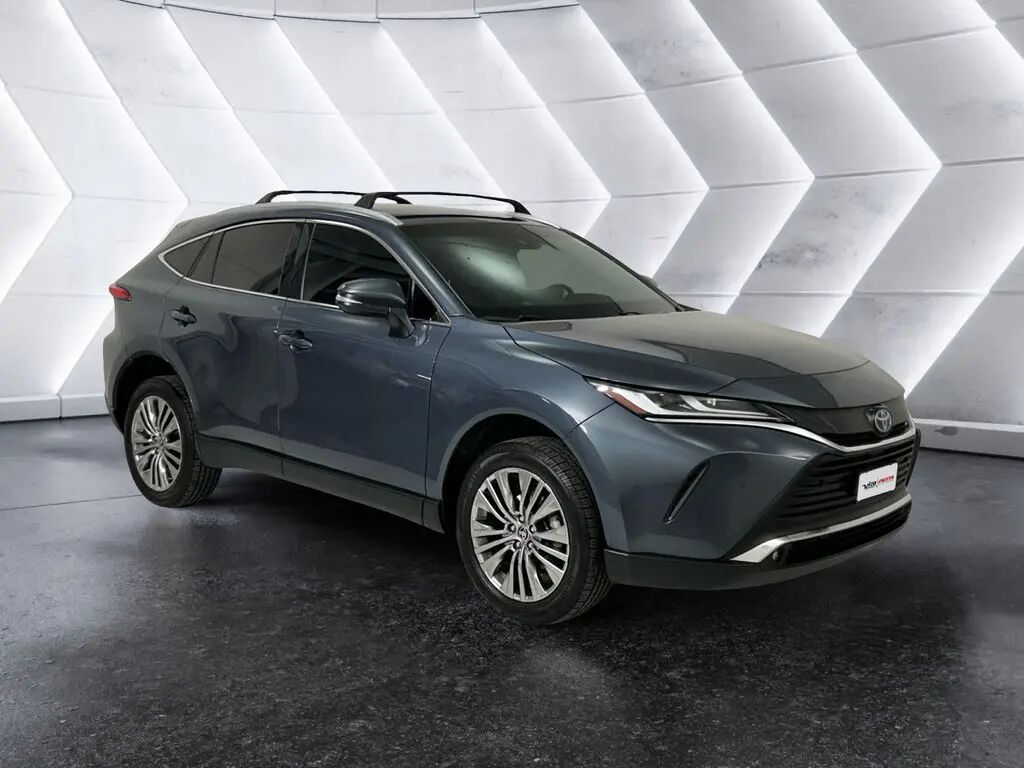 2024 Toyota Venza Limited — photo 1 of 13
