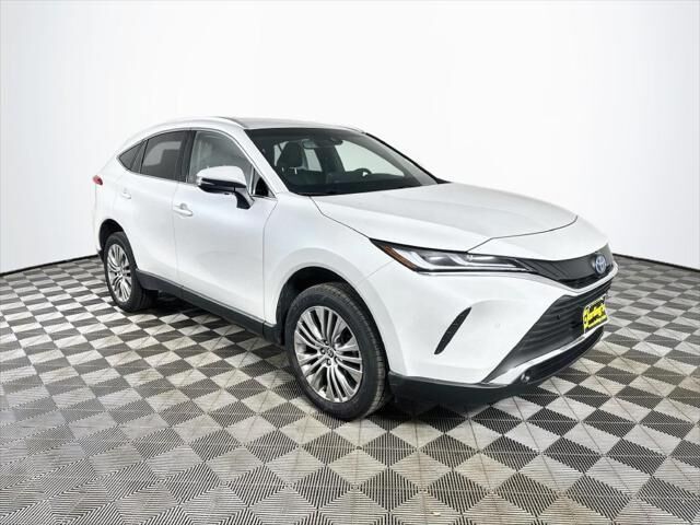 2023 Toyota Venza LE