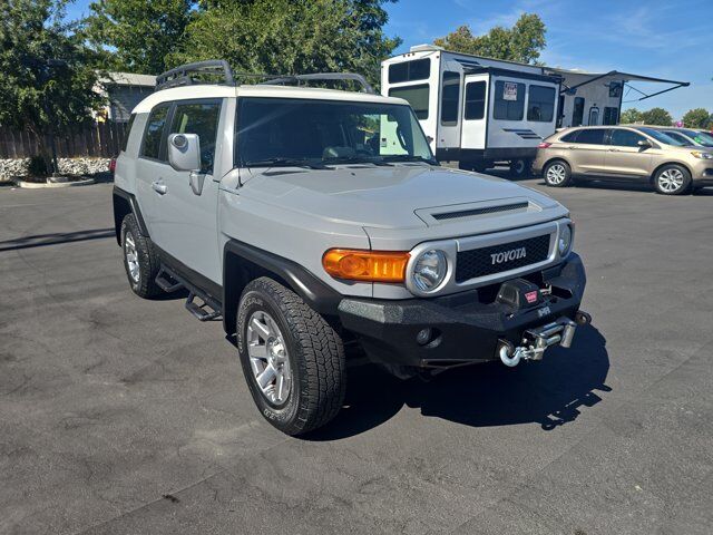 2014 Toyota FJ Cruiser Base