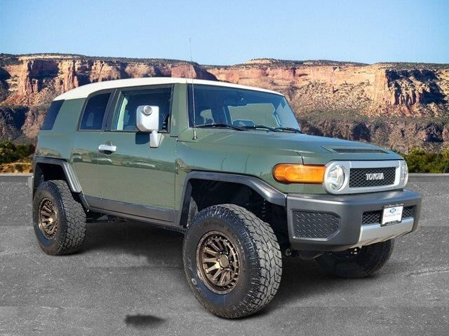 2012 Toyota FJ Cruiser Base