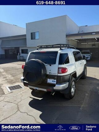 2010 Toyota FJ Cruiser Base — photo 1 of 1