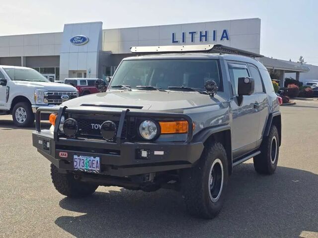2013 Toyota FJ Cruiser Base