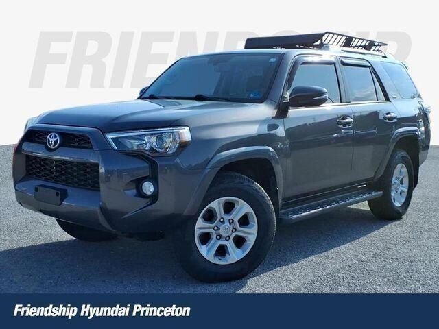 2018 Toyota 4Runner SR5 — photo 1 of 13