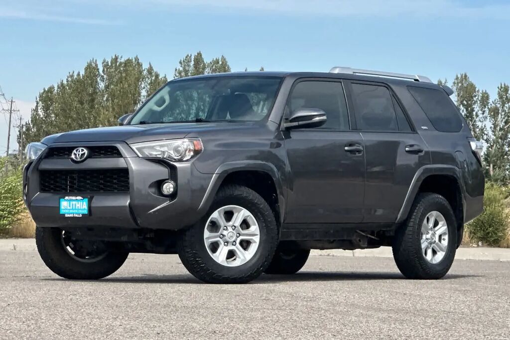 2017 Toyota 4Runner SR5 Premium — photo 1 of 13