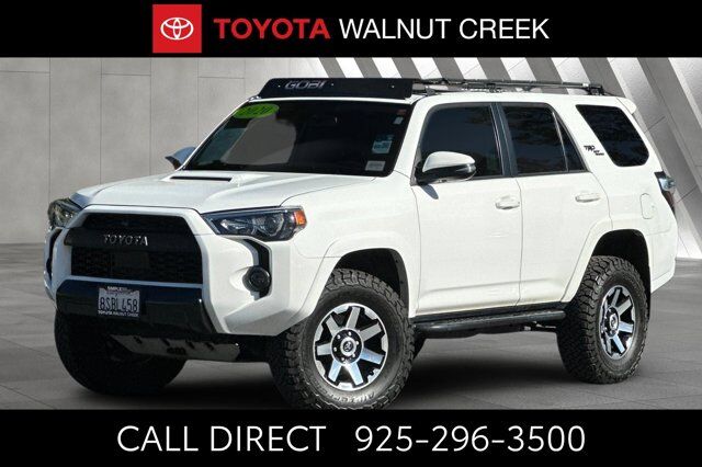 2020 Toyota 4Runner TRD Off-Road Premium