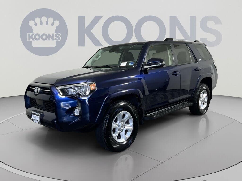 2020 Toyota 4Runner SR5 — photo 1 of 1