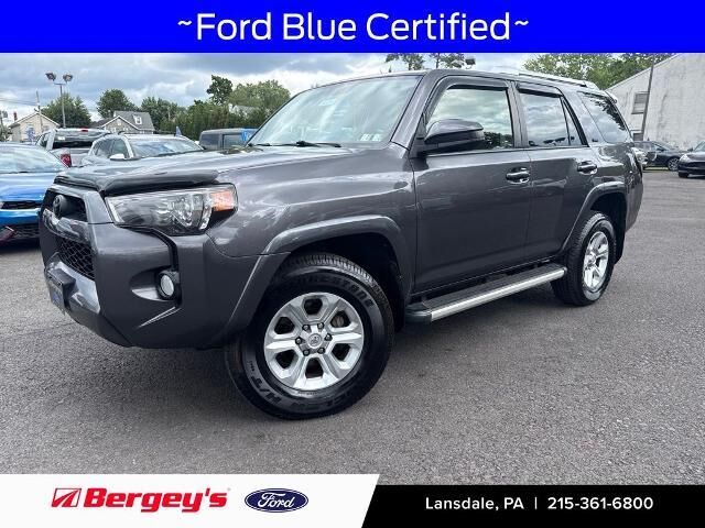 2018 Toyota 4Runner SR5 — photo 1 of 13