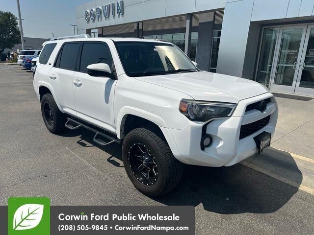 2016 Toyota 4Runner SR5
