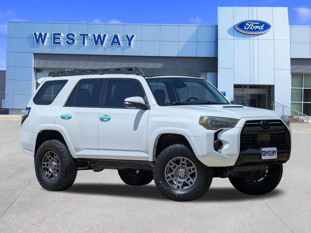 2020 Toyota 4Runner SR5