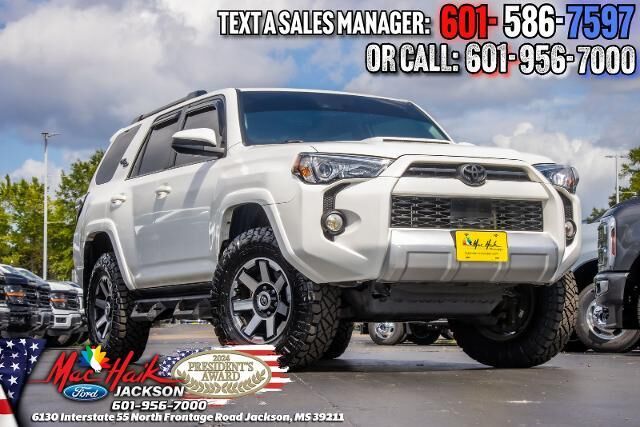 2020 Toyota 4Runner SR5
