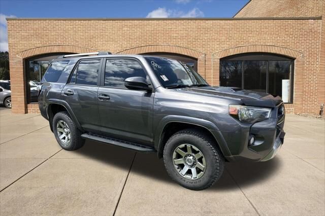2014 Toyota 4Runner Trail — photo 1 of 13