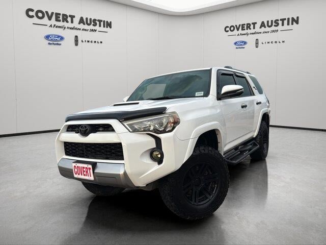 2017 Toyota 4Runner SR5 — photo 1 of 13
